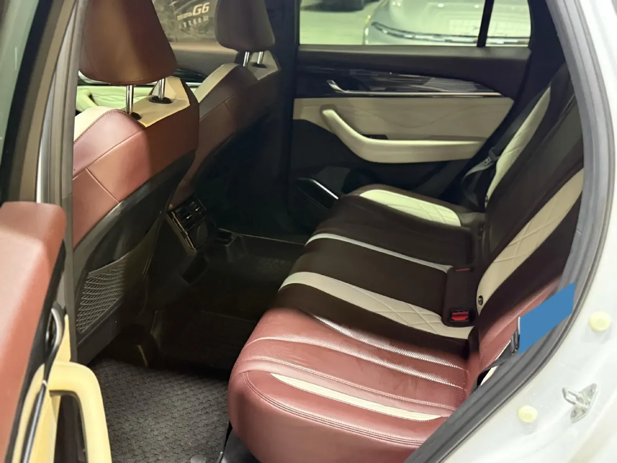 2021 Geely Monjaro 2.0T 218HP L4 7DCT,autocango,china used car exporter,china ev exporter,chinese used car exporter,chinese used ev exporter