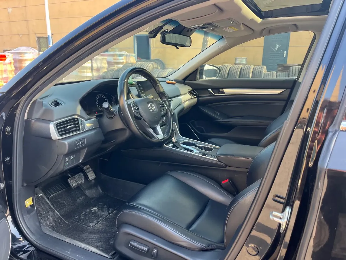 2018 Honda Accord 1.5T 194HP L4 CVT,autocango,china used car exporter,china ev exporter,chinese used car exporter,chinese used ev exporter