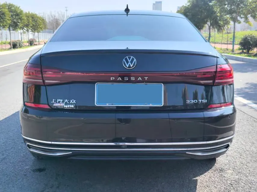 2023 Volkswagen Passat 2.0T 186HP L4 7DCT,autocango,china used car exporter,china ev exporter,chinese used car exporter,chinese used ev exporter