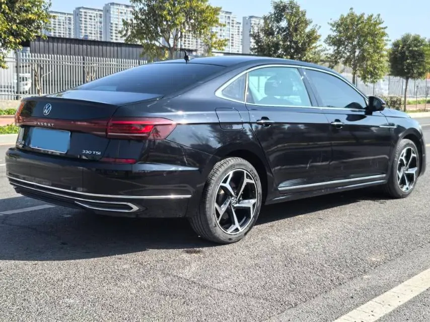 2023 Volkswagen Passat 2.0T 186HP L4 7DCT,autocango,china used car exporter,china ev exporter,chinese used car exporter,chinese used ev exporter