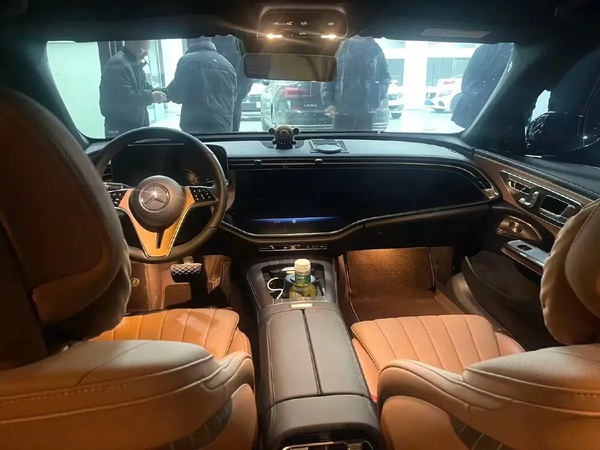 2025 Mercedes-Benz E Class 2.0T 258HP L4 9AT,autocango,china used car exporter,china ev exporter,chinese used car exporter,chinese used ev exporter