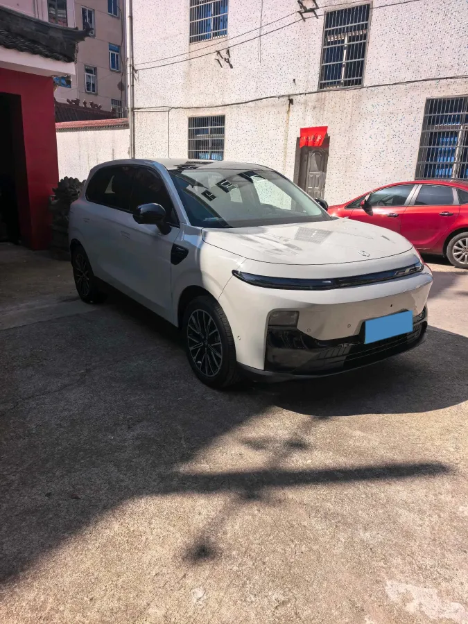 2025 Leapmotor B10 BEV 67.1KWH,autocango,china used car exporter,china ev exporter,chinese used car exporter,chinese used ev exporter