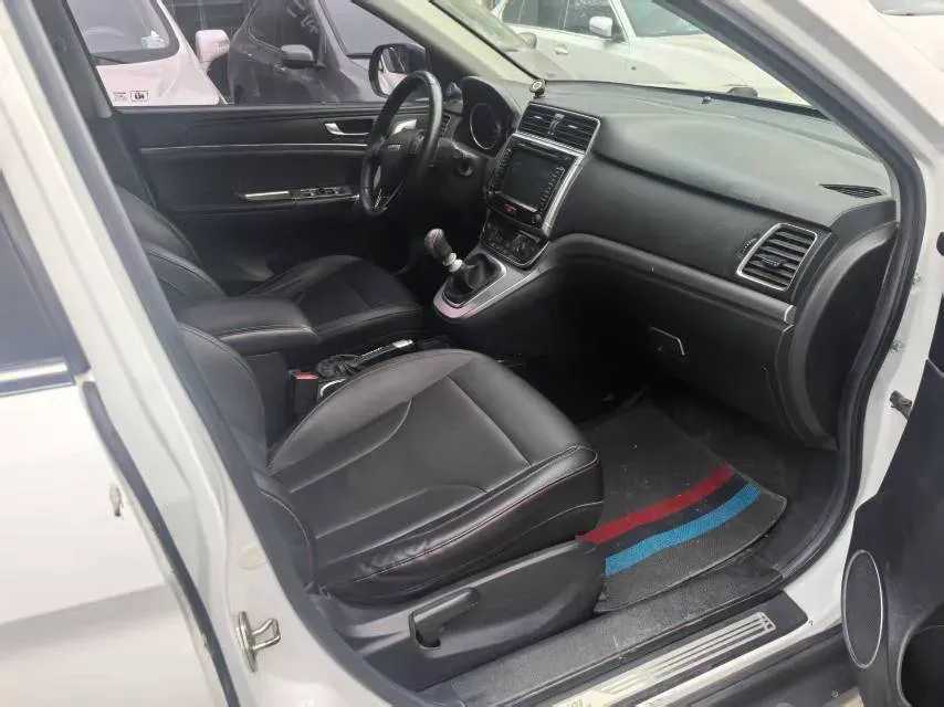 2018 Haval M6 1.5T 150HP L4 6MT,autocango,china used car exporter,china ev exporter,chinese used car exporter,chinese used ev exporter