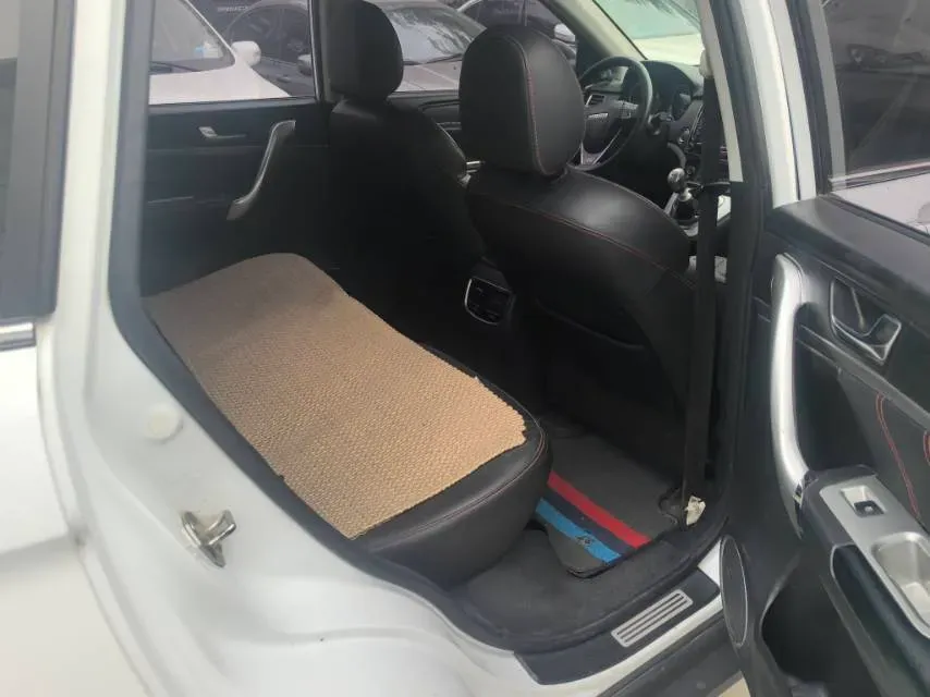 2018 Haval M6 1.5T 150HP L4 6MT,autocango,china used car exporter,china ev exporter,chinese used car exporter,chinese used ev exporter