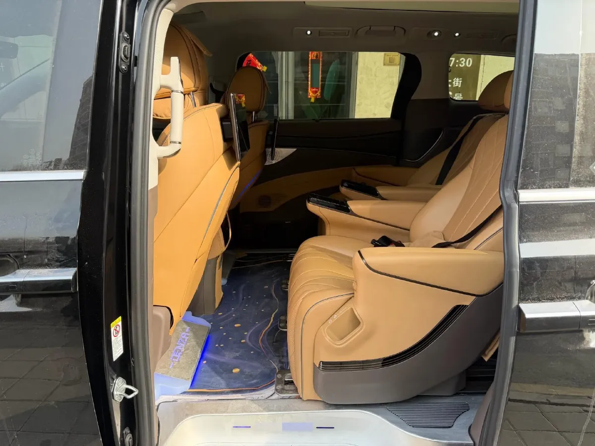 2022 Mercedes-Benz GLC Class 2.0T 197HP L4 9AT,autocango,china used car exporter,china ev exporter,chinese used car exporter,chinese used ev exporter