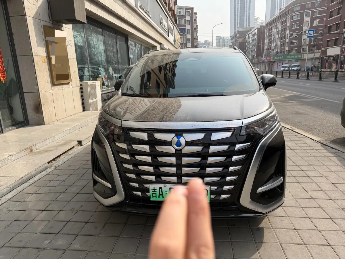 2022 Mercedes-Benz GLC Class 2.0T 197HP L4 9AT,autocango,china used car exporter,china ev exporter,chinese used car exporter,chinese used ev exporter