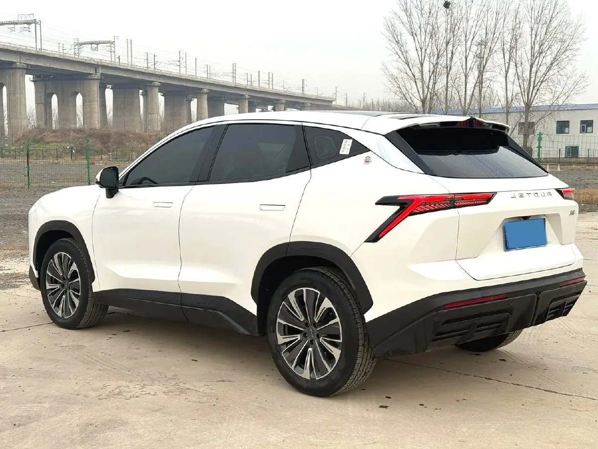 2022 Jetour DASHING 1.6T 197HP L4 7DCT,autocango,china used car exporter,china ev exporter,chinese used car exporter,chinese used ev exporter