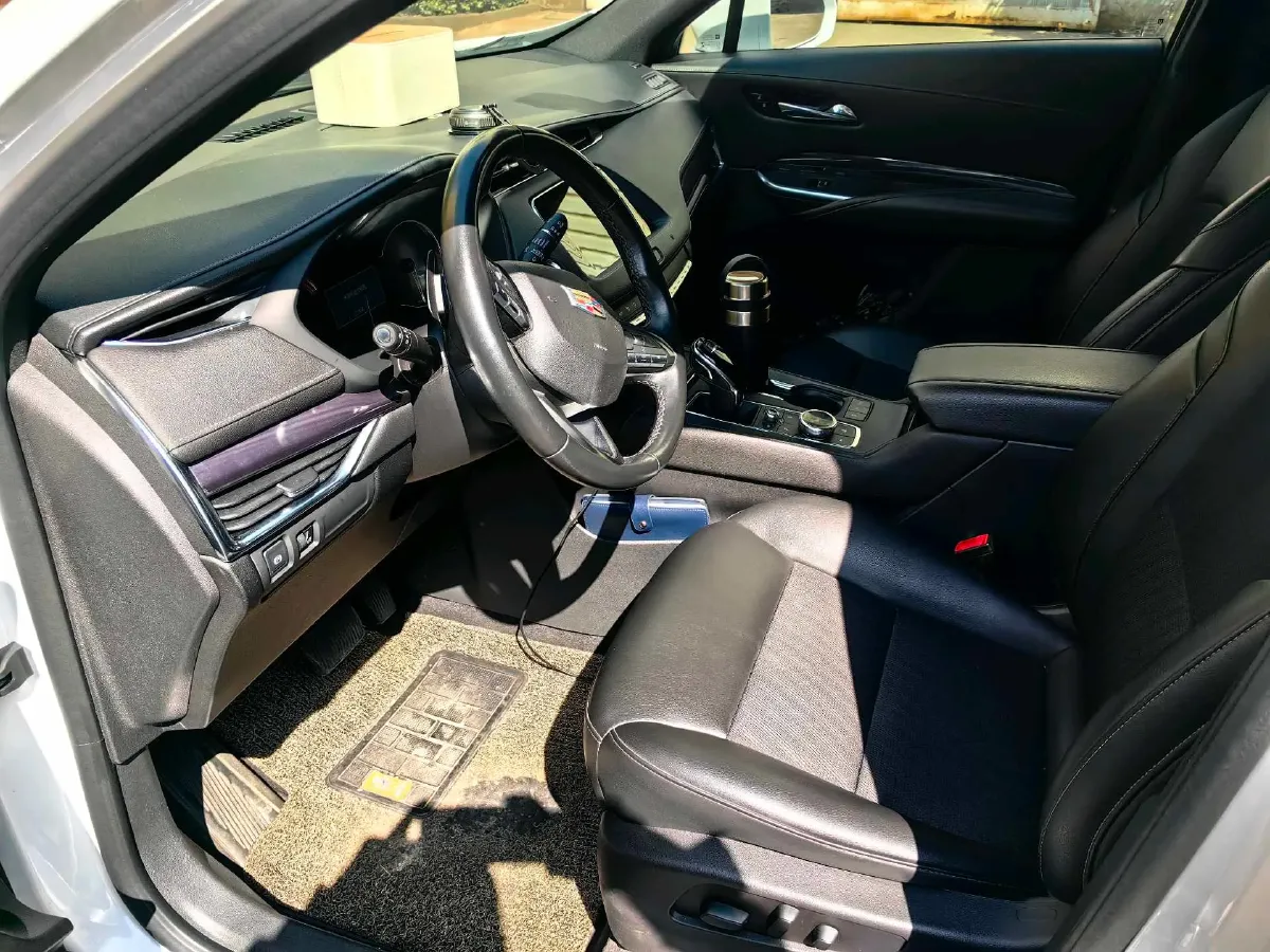 2021 Cadillac XT4 2.0T 237HP L4 9AT,autocango,china used car exporter,china ev exporter,chinese used car exporter,chinese used ev exporter