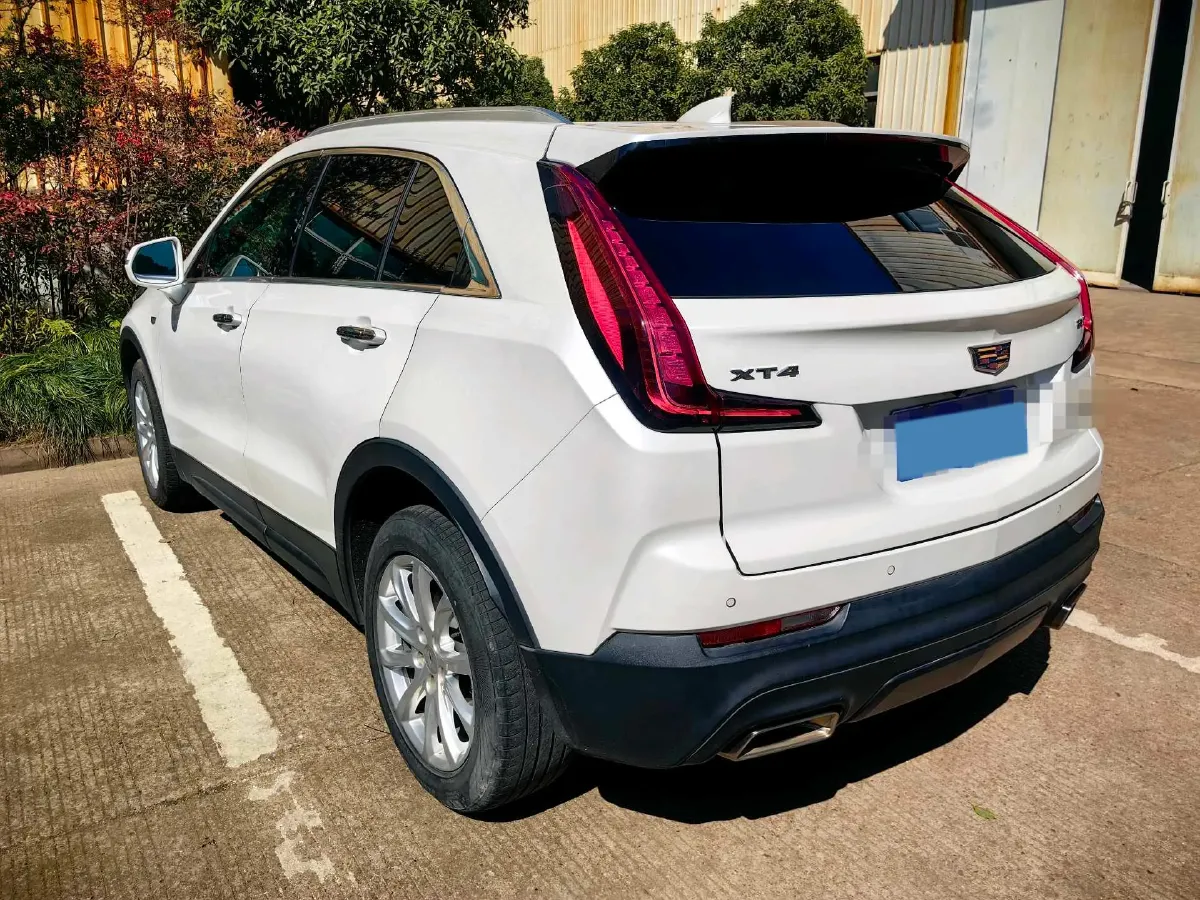 2021 Cadillac XT4 2.0T 237HP L4 9AT,autocango,china used car exporter,china ev exporter,chinese used car exporter,chinese used ev exporter
