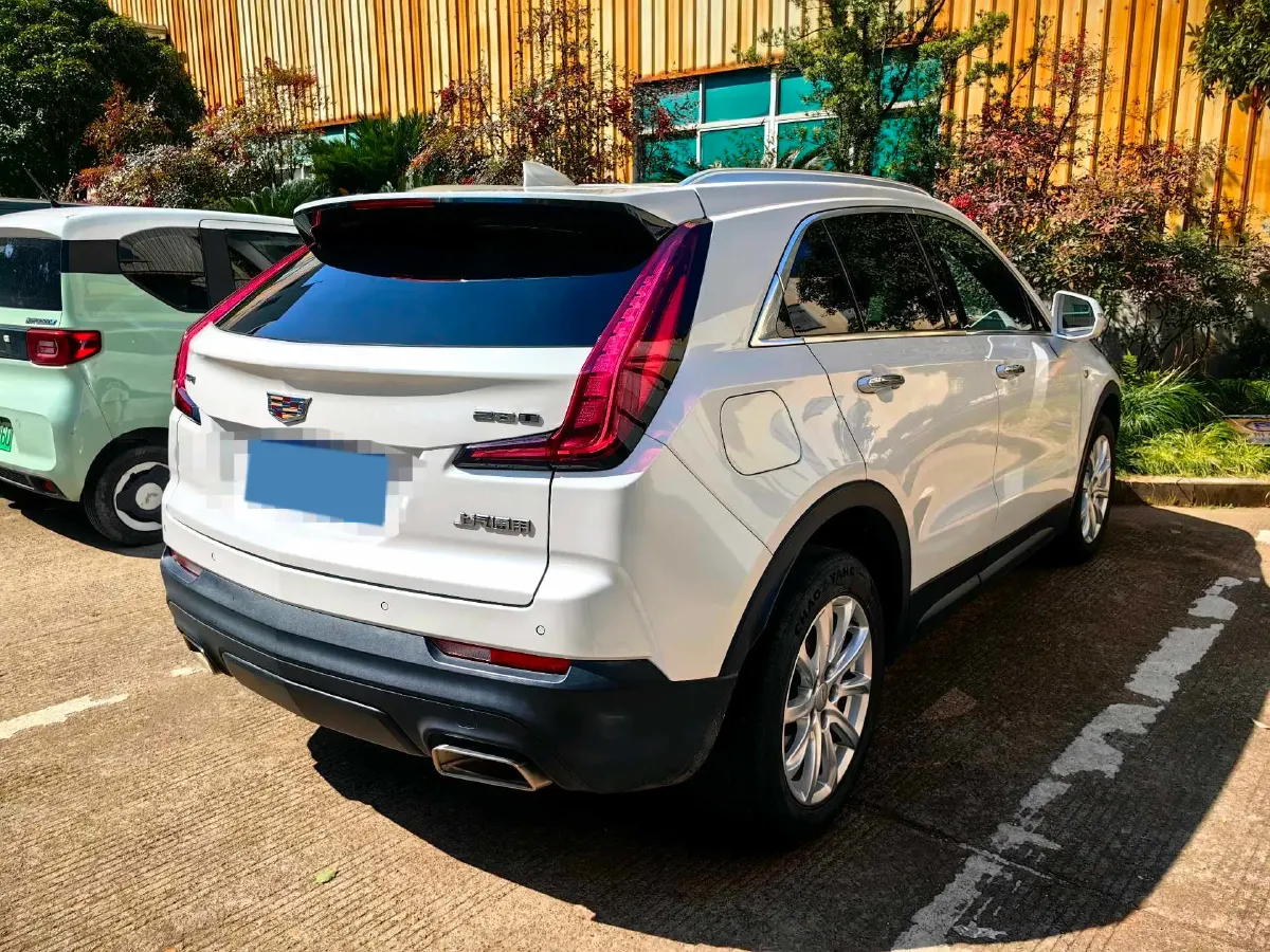 2021 Cadillac XT4 2.0T 237HP L4 9AT,autocango,china used car exporter,china ev exporter,chinese used car exporter,chinese used ev exporter