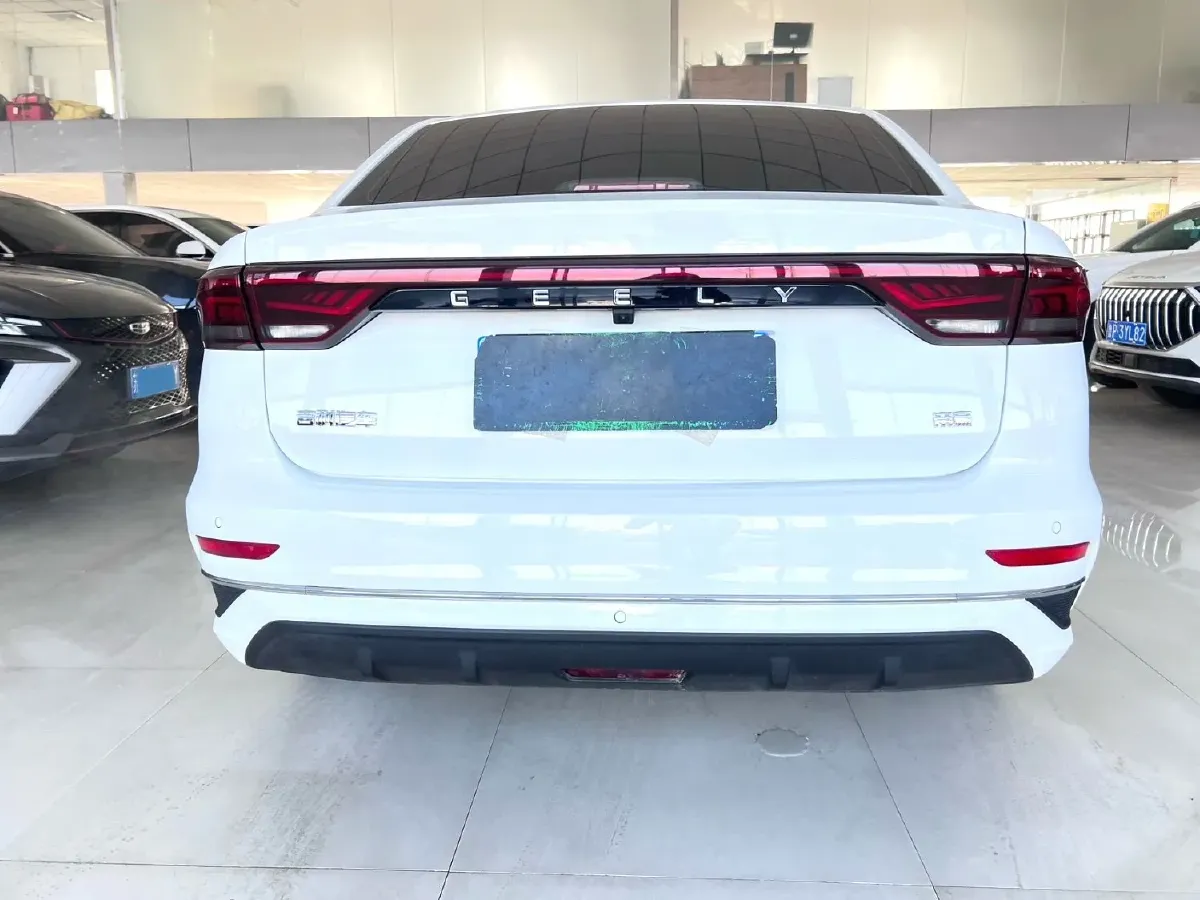 2025 Geely Emgrand 1.5L 127HP L4 CVT,autocango,china used car exporter,china ev exporter,chinese used car exporter,chinese used ev exporter