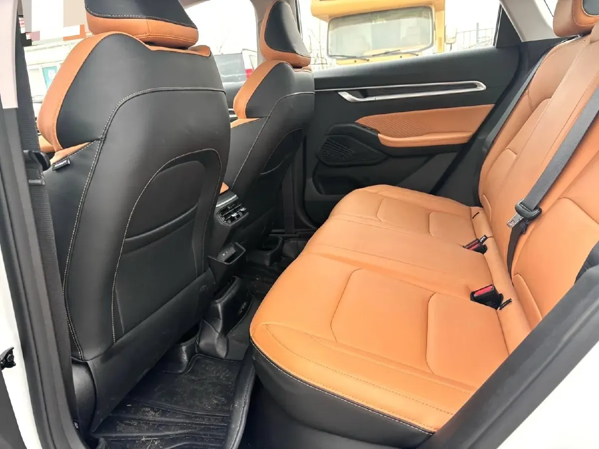 2025 Geely Emgrand 1.5L 127HP L4 CVT,autocango,china used car exporter,china ev exporter,chinese used car exporter,chinese used ev exporter