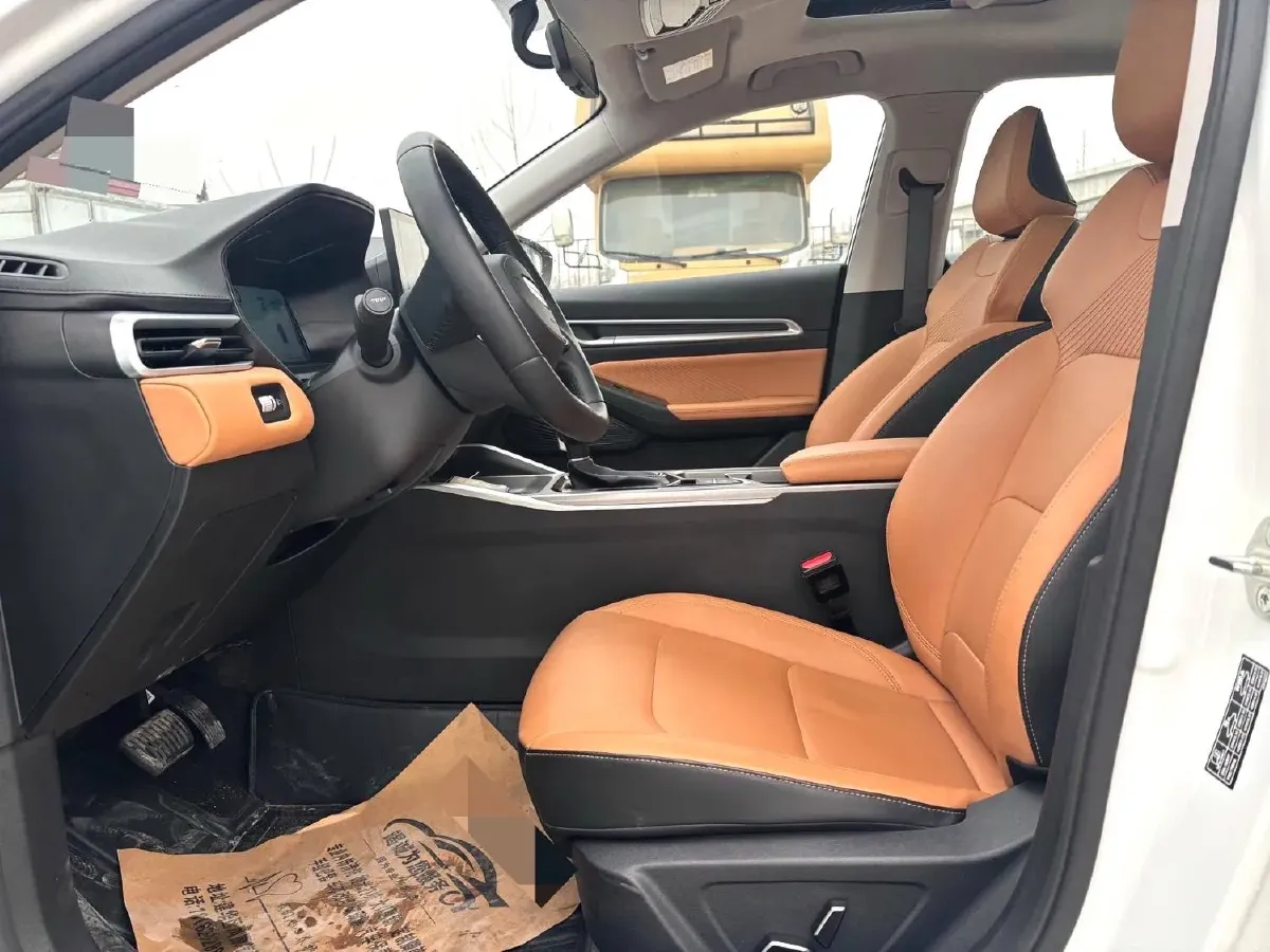 2025 Geely Emgrand 1.5L 127HP L4 CVT,autocango,china used car exporter,china ev exporter,chinese used car exporter,chinese used ev exporter