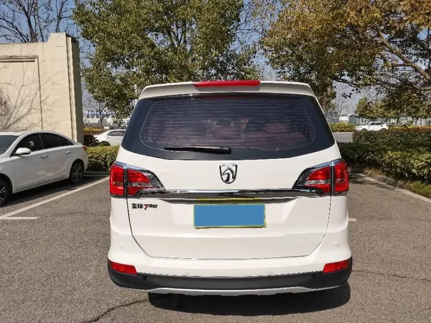 2016 BaoJun 560 1.5T 150HP L4 6MT,autocango,china used car exporter,china ev exporter,chinese used car exporter,chinese used ev exporter