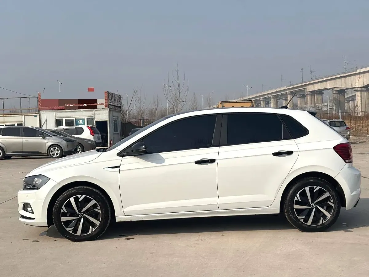 2023 Volkswagen Polo 1.5L 110HP L4 6AT,autocango,china used car exporter,china ev exporter,chinese used car exporter,chinese used ev exporter