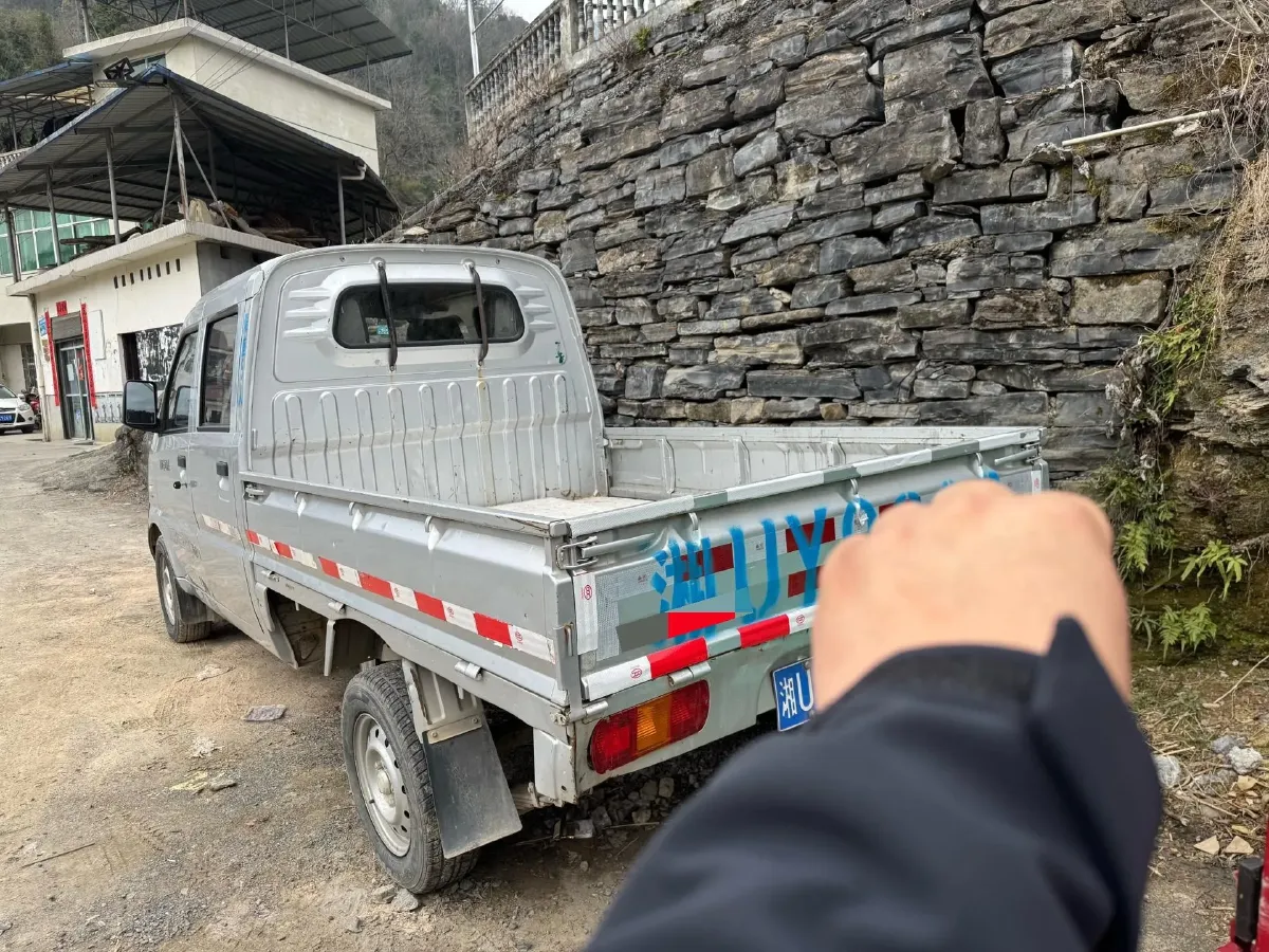 2015 WuLing RongGuang V 1.5L 112HP L4 5MT,autocango,china used car exporter,china ev exporter,chinese used car exporter,chinese used ev exporter