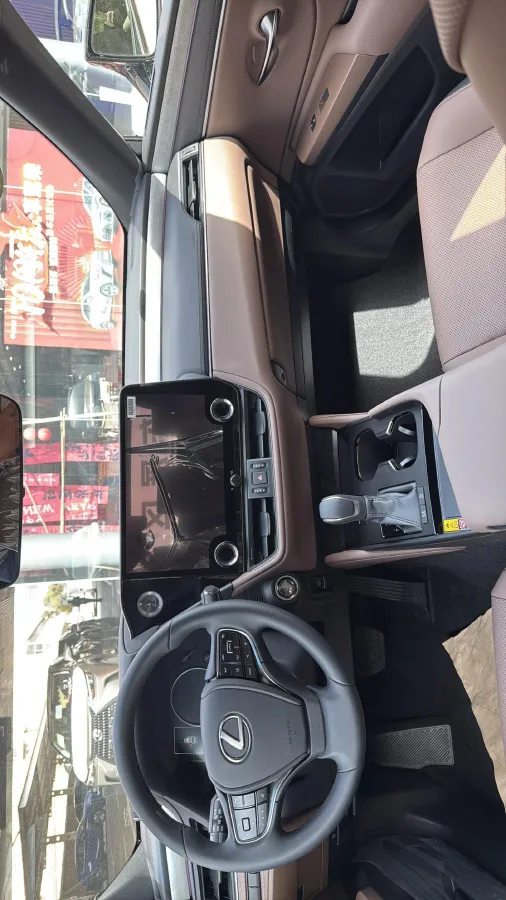2025 Lexus ES 2.0L 173HP L4 CVT,autocango,china used car exporter,china ev exporter,chinese used car exporter,chinese used ev exporter