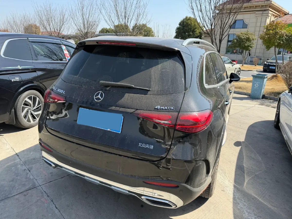 2024 Mercedes-Benz GLC Class 2.0T 258HP L4 9AT,autocango,china used car exporter,china ev exporter,chinese used car exporter,chinese used ev exporter