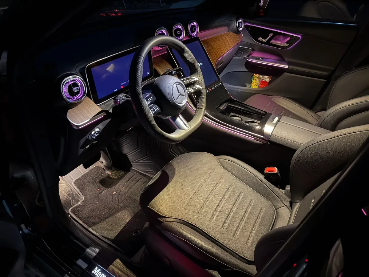 2024 Mercedes-Benz GLC Class 2.0T 258HP L4 9AT,autocango,china used car exporter,china ev exporter,chinese used car exporter,chinese used ev exporter