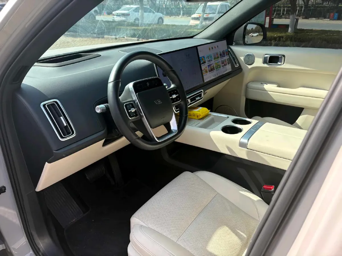 2024 Li L6 Range Extended 154HP L4 REEV 36.8KWH,autocango,china used car exporter,china ev exporter,chinese used car exporter,chinese used ev exporter