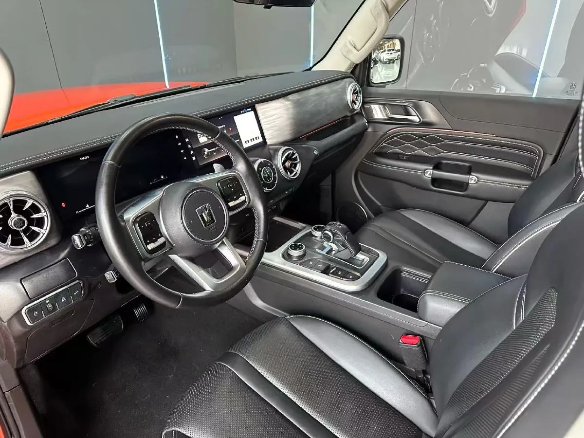 2023 Tank 300 2.0T 227HP L4 8AT,autocango,china used car exporter,china ev exporter,chinese used car exporter,chinese used ev exporter