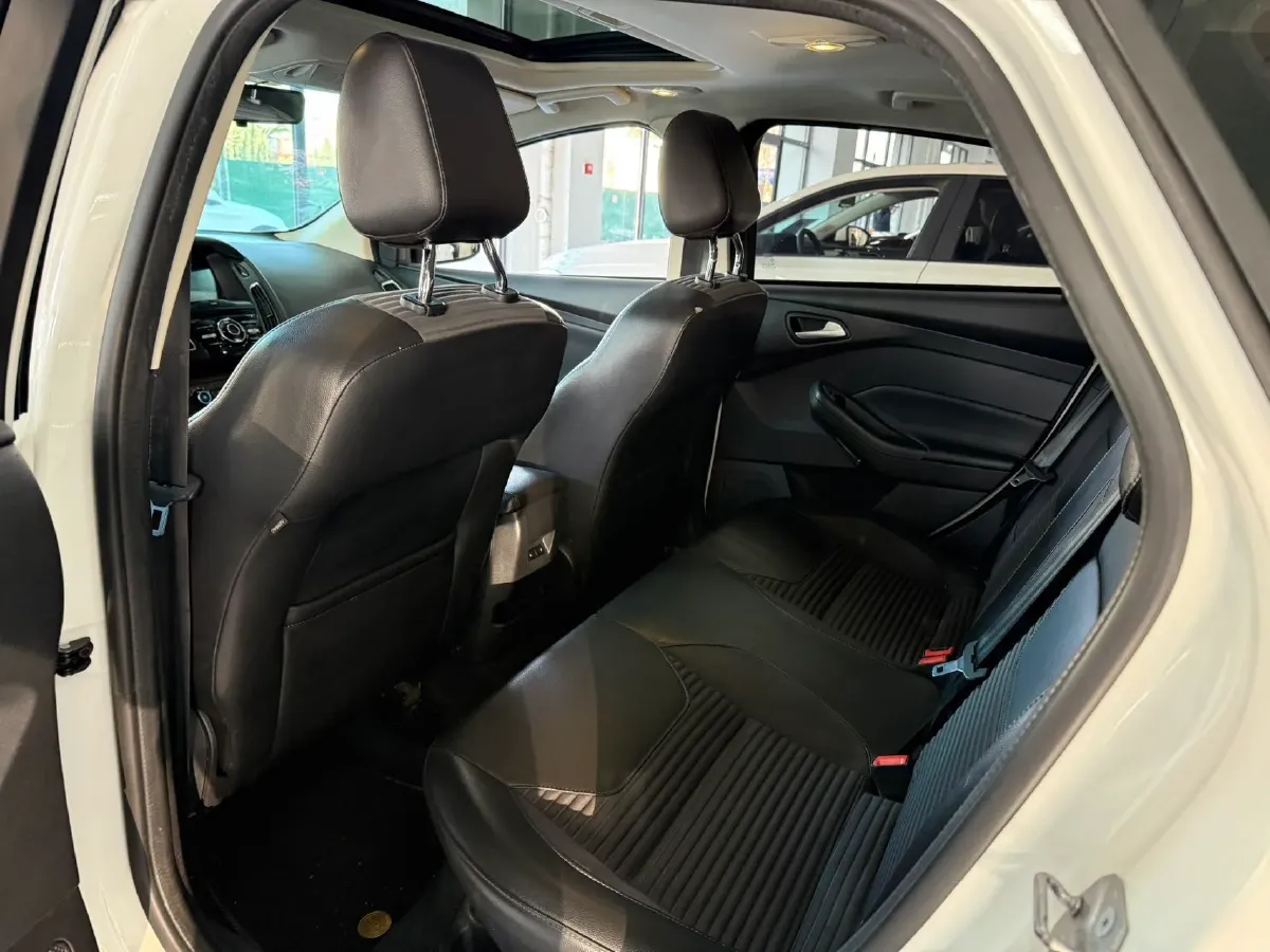 2018 Ford Focus 1.6L 125HP L4 6DCT,autocango,china used car exporter,china ev exporter,chinese used car exporter,chinese used ev exporter