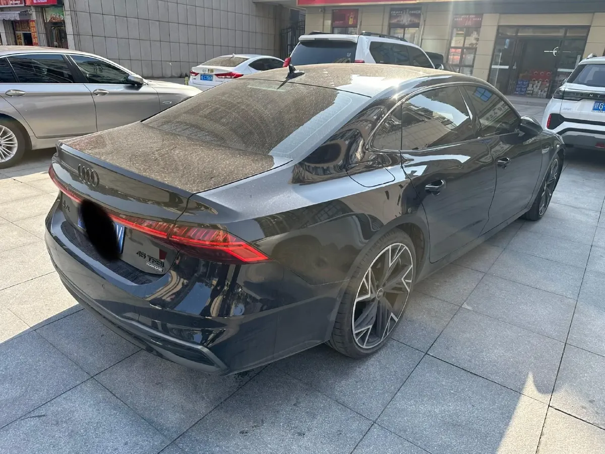 2024 Audi A7L 2.0T 245HP L4 7DCT,autocango,china used car exporter,china ev exporter,chinese used car exporter,chinese used ev exporter