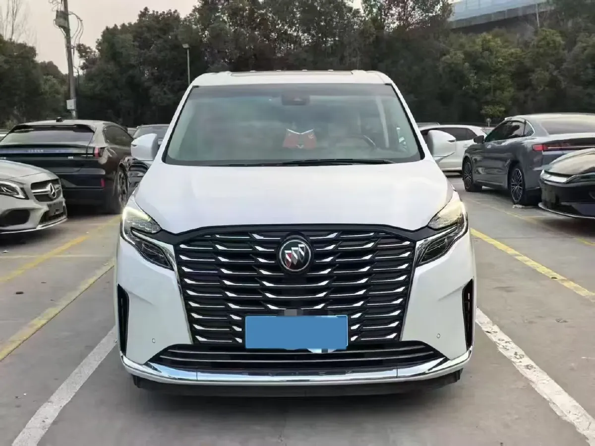 2023 Buick GL8 2.0T 237HP L4 9AT,autocango,china used car exporter,china ev exporter,chinese used car exporter,chinese used ev exporter