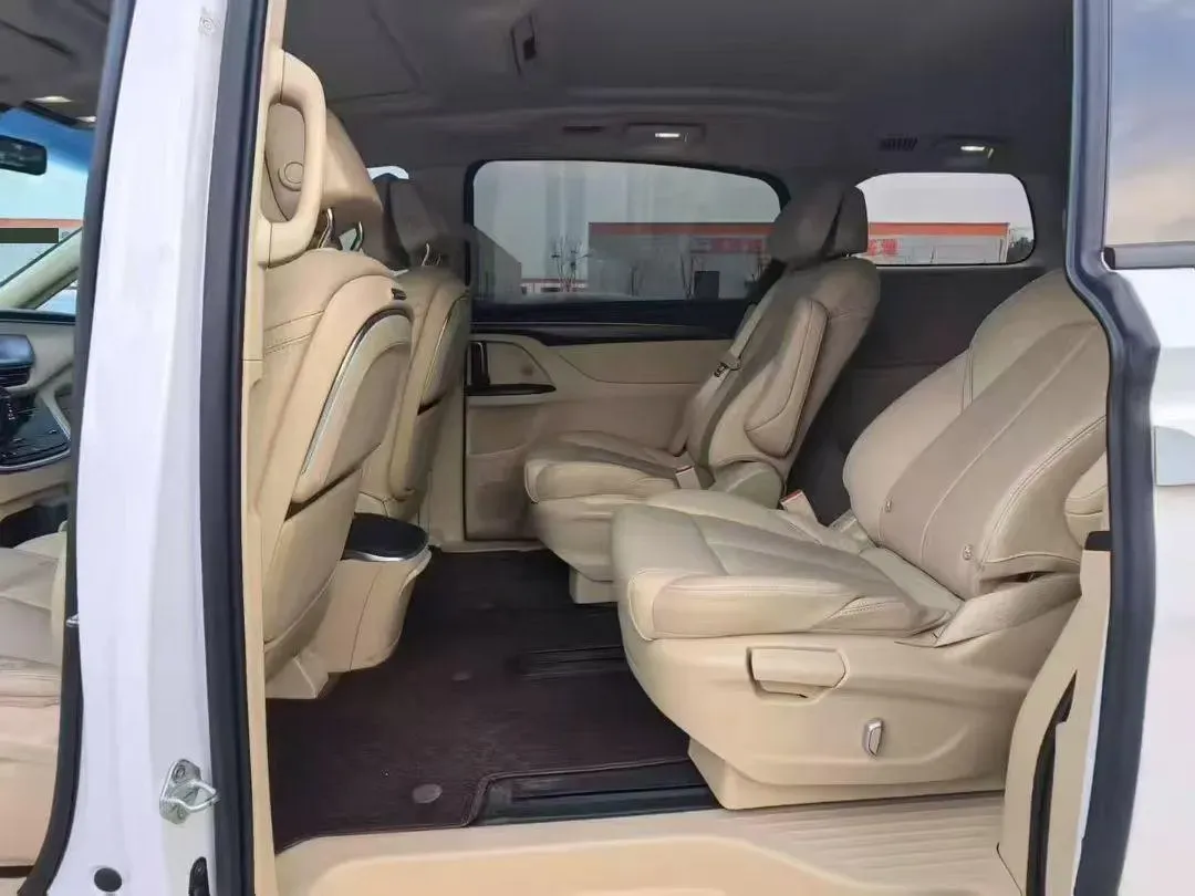 2023 Buick GL8 2.0T 237HP L4 9AT,autocango,china used car exporter,china ev exporter,chinese used car exporter,chinese used ev exporter