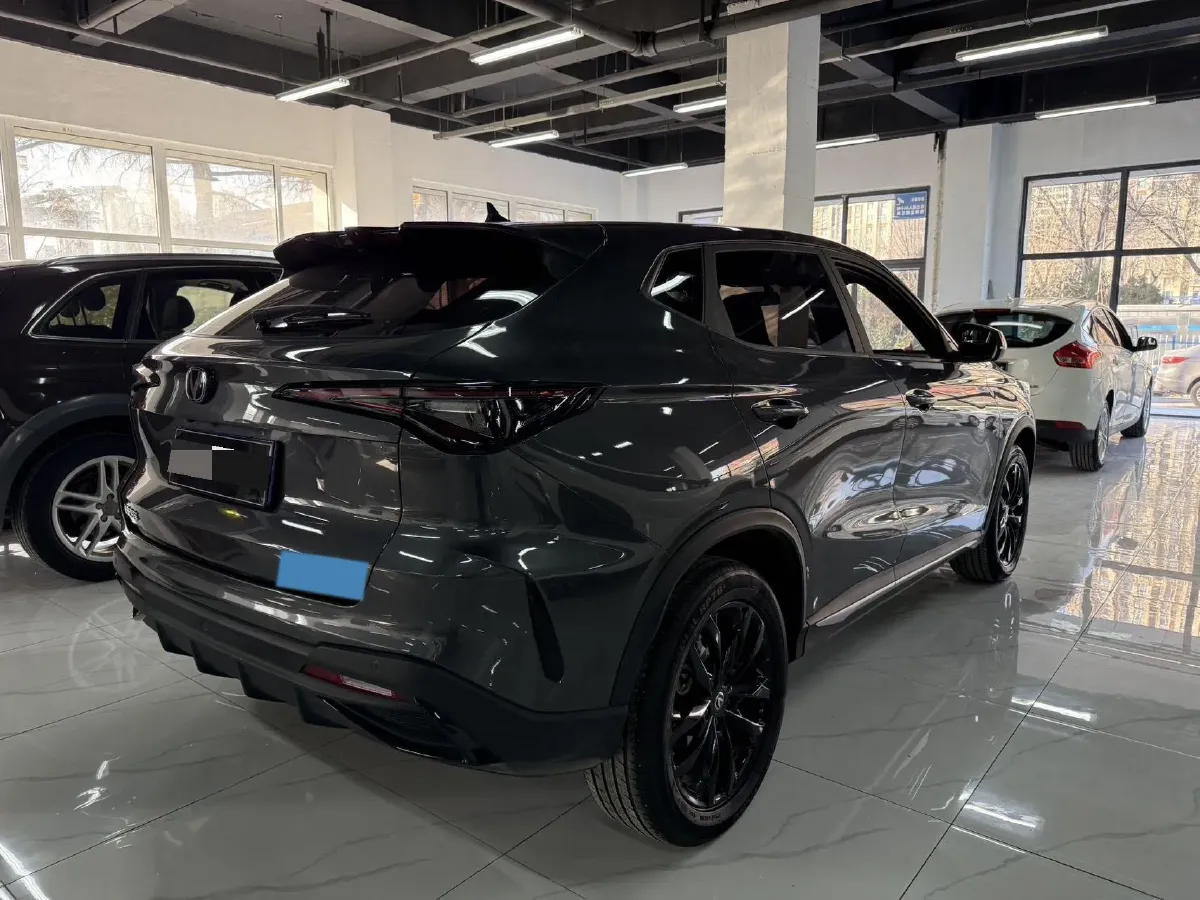 2025 ChangAn X5 PLUS 1.5T 188HP L4 7DCT,autocango,china used car exporter,china ev exporter,chinese used car exporter,chinese used ev exporter