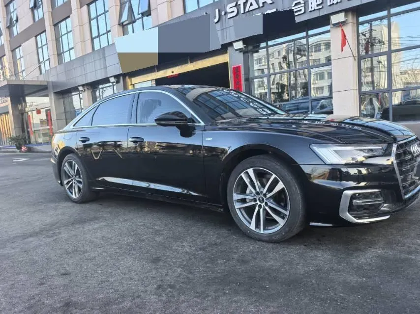 2025 Audi A6L 2.0T 190HP L4 7DCT,autocango,china used car exporter,china ev exporter,chinese used car exporter,chinese used ev exporter