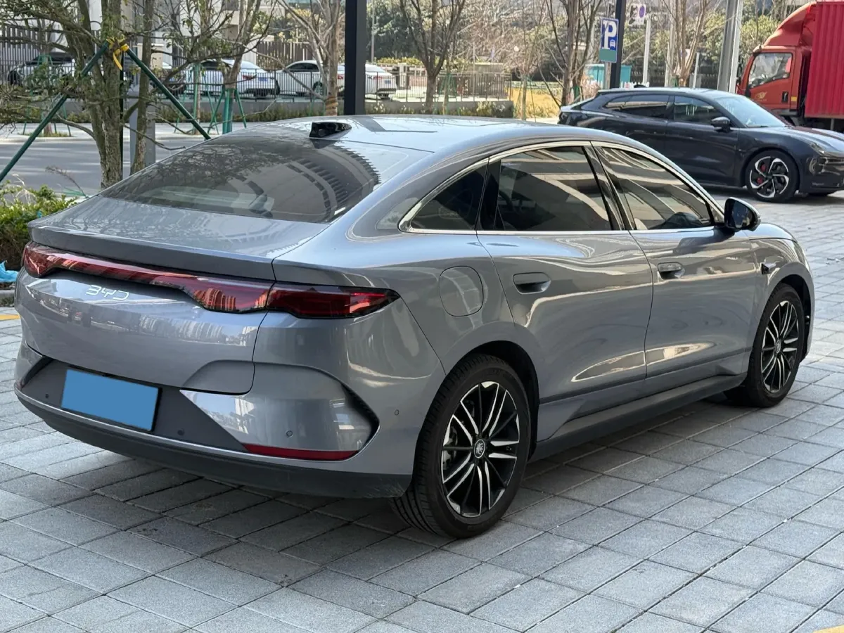 2025 BYD QinL BEV,autocango,china used car exporter,china ev exporter,chinese used car exporter,chinese used ev exporter