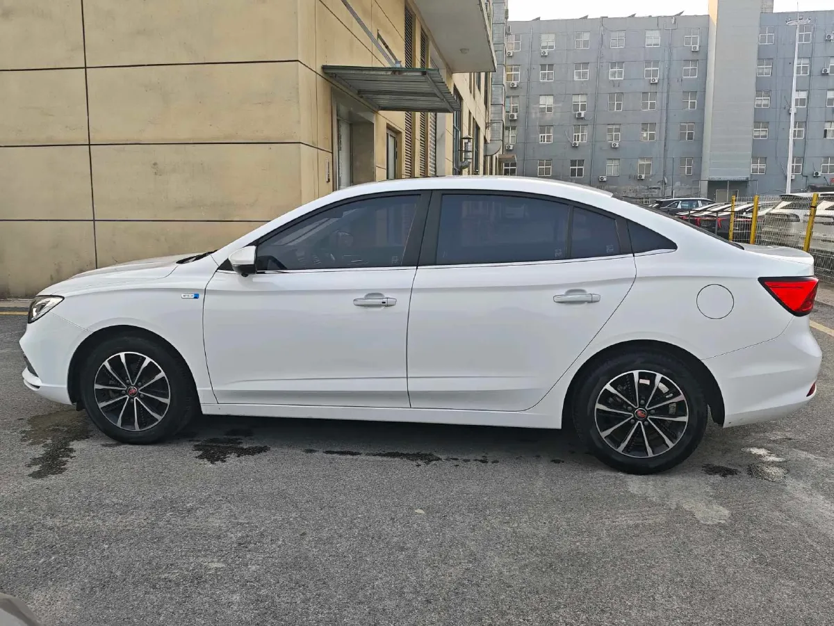 2020 Roewe i5 1.5L 120HP L4 CVT,autocango,china used car exporter,china ev exporter,chinese used car exporter,chinese used ev exporter