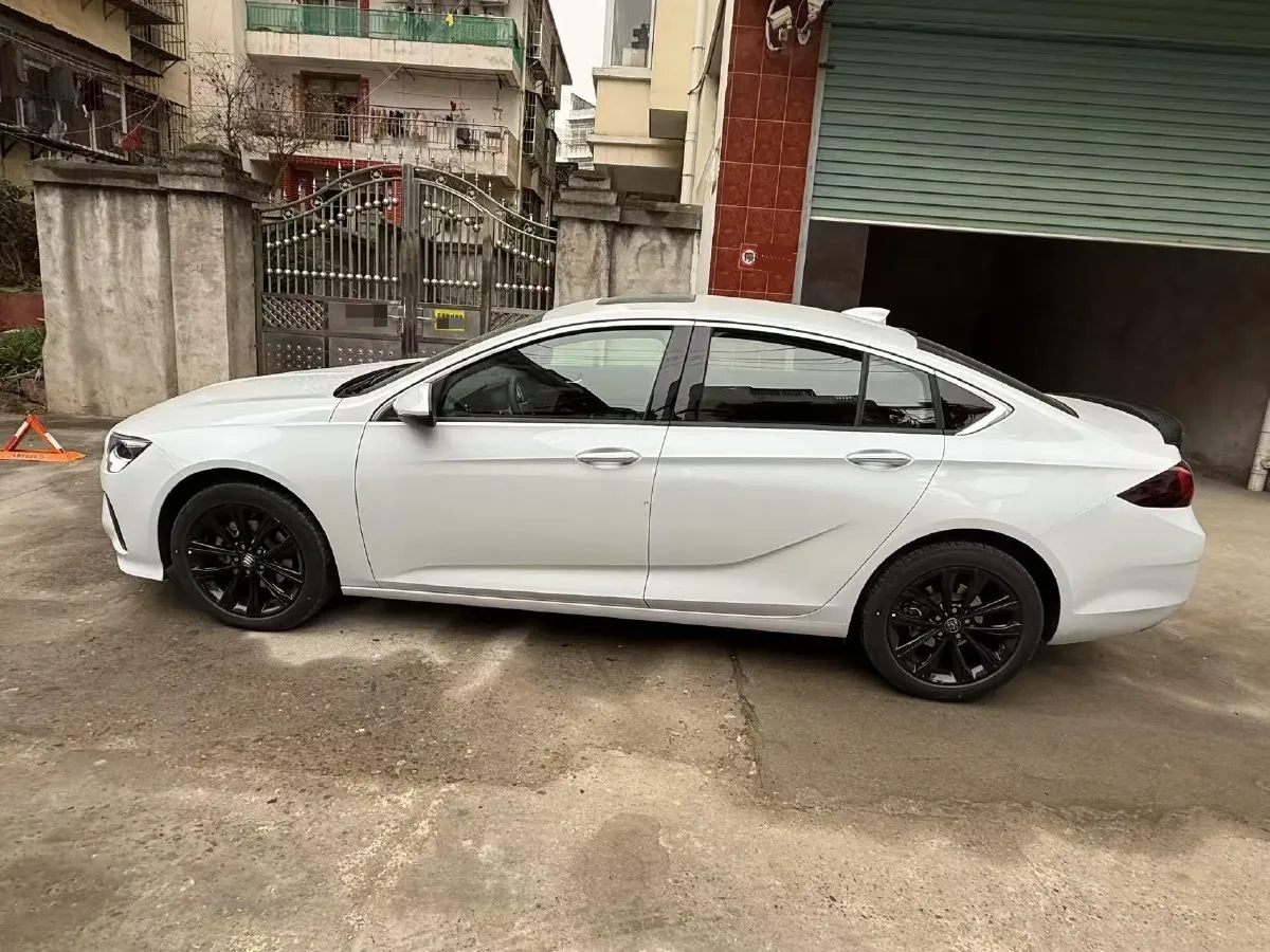 2025 Buick Regal 2.0T 237HP L4 9AT,autocango,china used car exporter,china ev exporter,chinese used car exporter,chinese used ev exporter