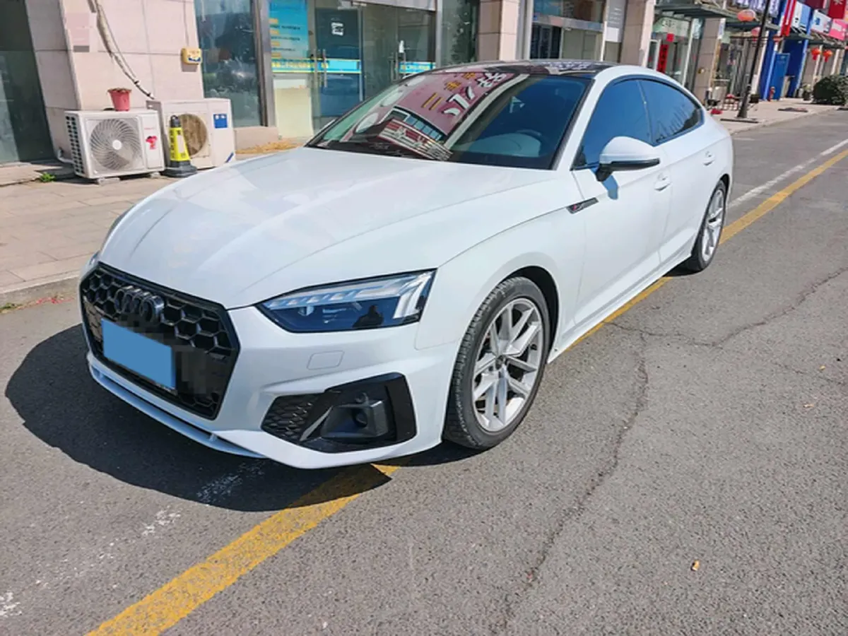 2022 Audi A5 2.0T 204HP L4 7DCT,autocango,china used car exporter,china ev exporter,chinese used car exporter,chinese used ev exporter