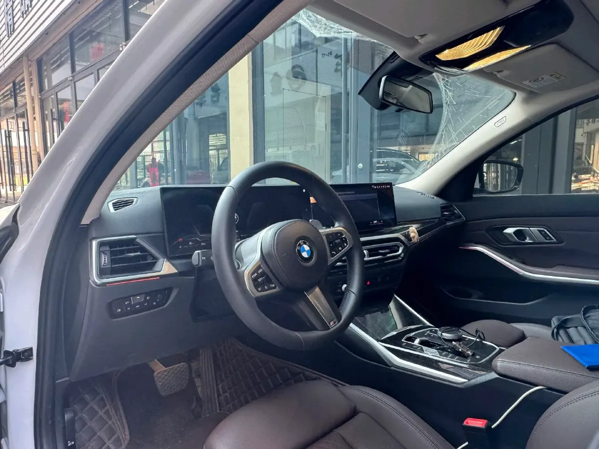 2023 BMW 3 Series 2.0T 184HP L4 8AT,autocango,china used car exporter,china ev exporter,chinese used car exporter,chinese used ev exporter