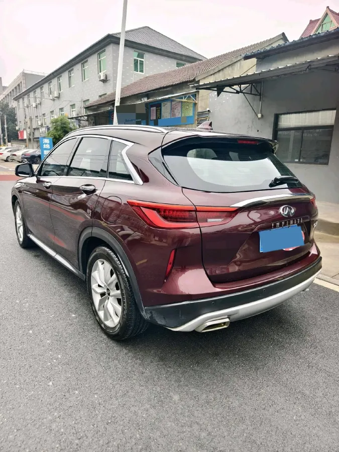 2018 Infiniti QX30 2.0T 211HP L4 7DCT,autocango,china used car exporter,china ev exporter,chinese used car exporter,chinese used ev exporter