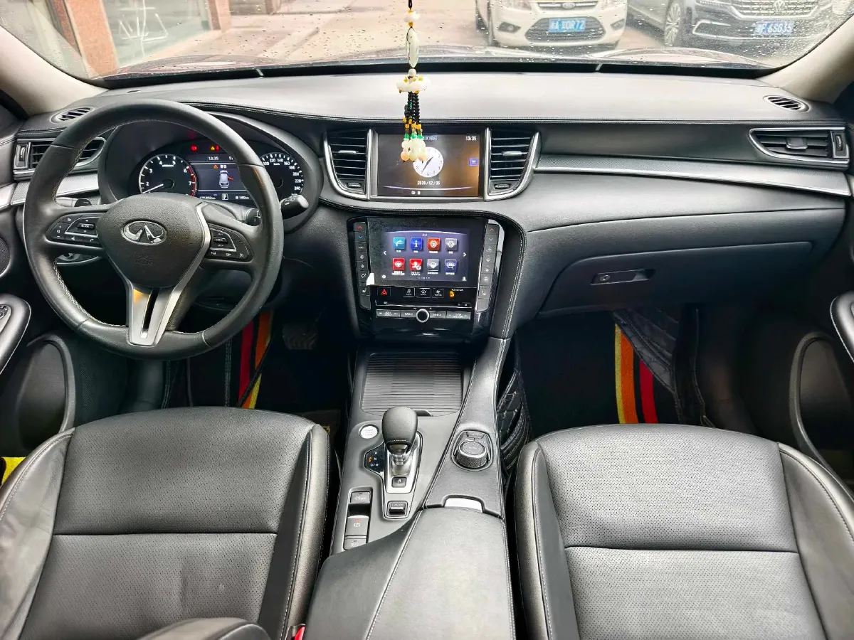 2018 Infiniti QX30 2.0T 211HP L4 7DCT,autocango,china used car exporter,china ev exporter,chinese used car exporter,chinese used ev exporter