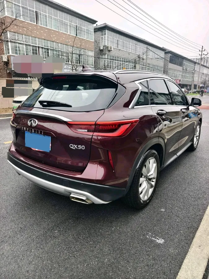 2018 Infiniti QX30 2.0T 211HP L4 7DCT,autocango,china used car exporter,china ev exporter,chinese used car exporter,chinese used ev exporter