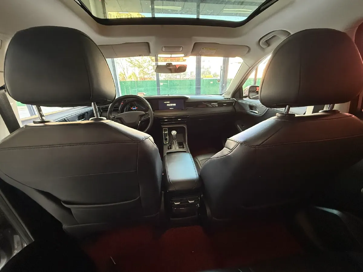 2023 Roewe i5 1.5L 129HP L4 CVT,autocango,china used car exporter,china ev exporter,chinese used car exporter,chinese used ev exporter