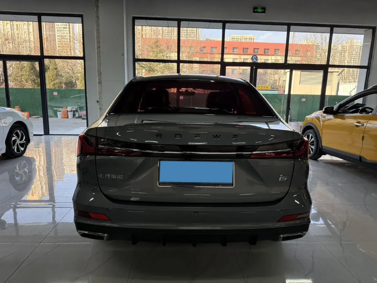 2023 Roewe i5 1.5L 129HP L4 CVT,autocango,china used car exporter,china ev exporter,chinese used car exporter,chinese used ev exporter