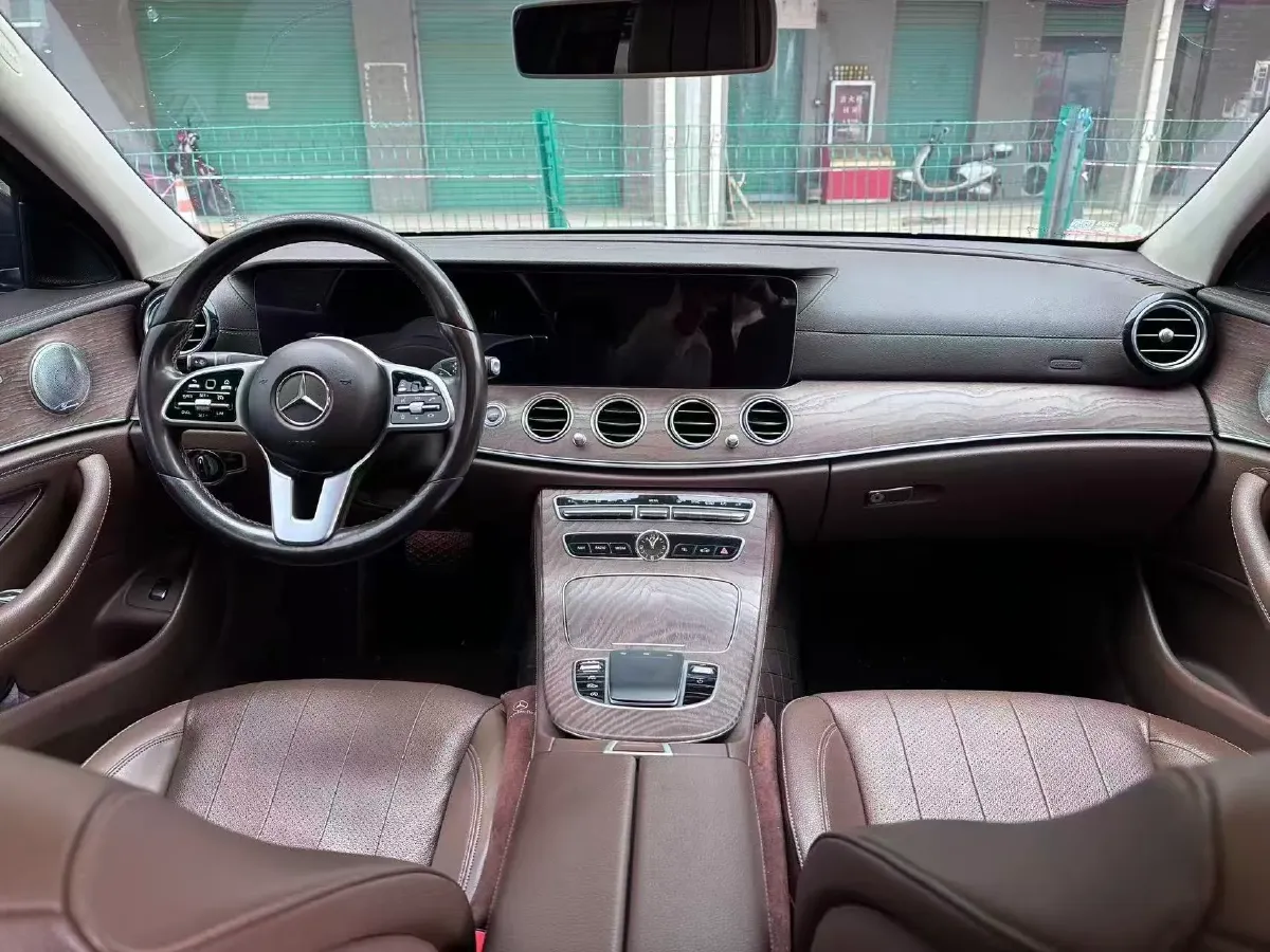 2020 Mercedes-Benz E Class 2.0T 258HP L4 9AT,autocango,china used car exporter,china ev exporter,chinese used car exporter,chinese used ev exporter