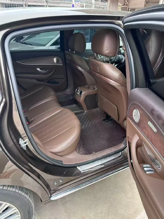 2020 Mercedes-Benz E Class 2.0T 258HP L4 9AT,autocango,china used car exporter,china ev exporter,chinese used car exporter,chinese used ev exporter