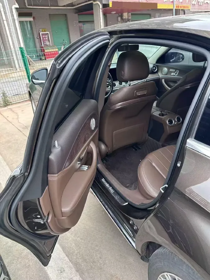 2020 Mercedes-Benz E Class 2.0T 258HP L4 9AT,autocango,china used car exporter,china ev exporter,chinese used car exporter,chinese used ev exporter