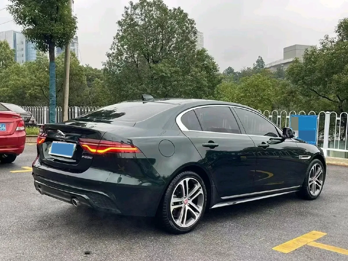 2022 Jaguar XEL 2.0T 200HP L4 8AT,autocango,china used car exporter,china ev exporter,chinese used car exporter,chinese used ev exporter