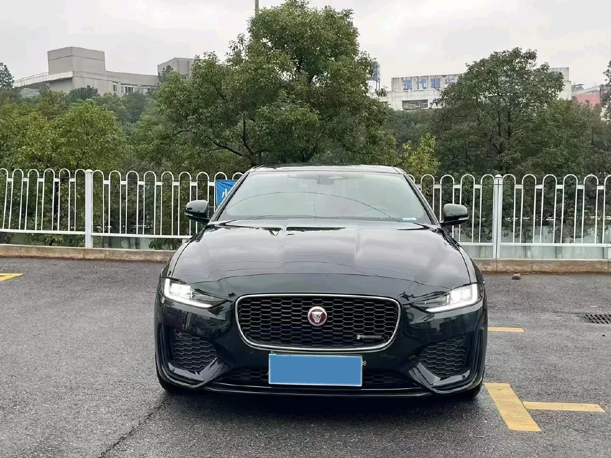 2022 Jaguar XEL 2.0T 200HP L4 8AT,autocango,china used car exporter,china ev exporter,chinese used car exporter,chinese used ev exporter