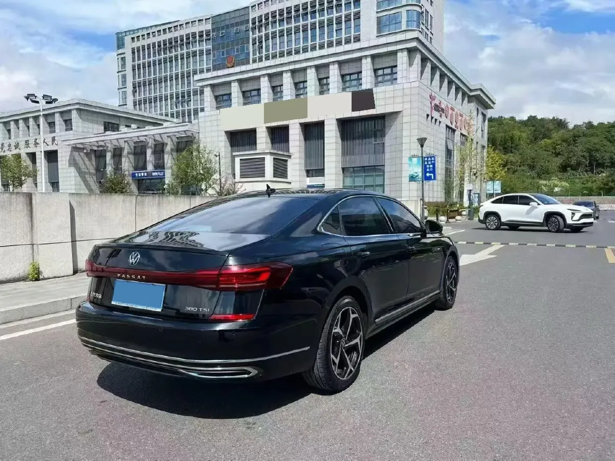 2024 Volkswagen Passat 2.0T 220HP L4 7DCT,autocango,china used car exporter,china ev exporter,chinese used car exporter,chinese used ev exporter