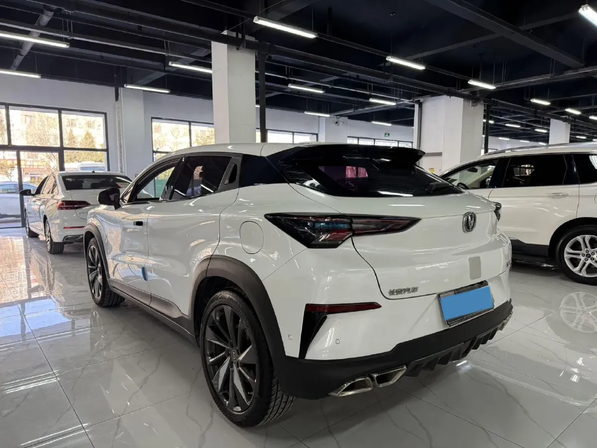 2020 ChangAn UNI-T 1.5T 180HP L4 7DCT,autocango,china used car exporter,china ev exporter,chinese used car exporter,chinese used ev exporter
