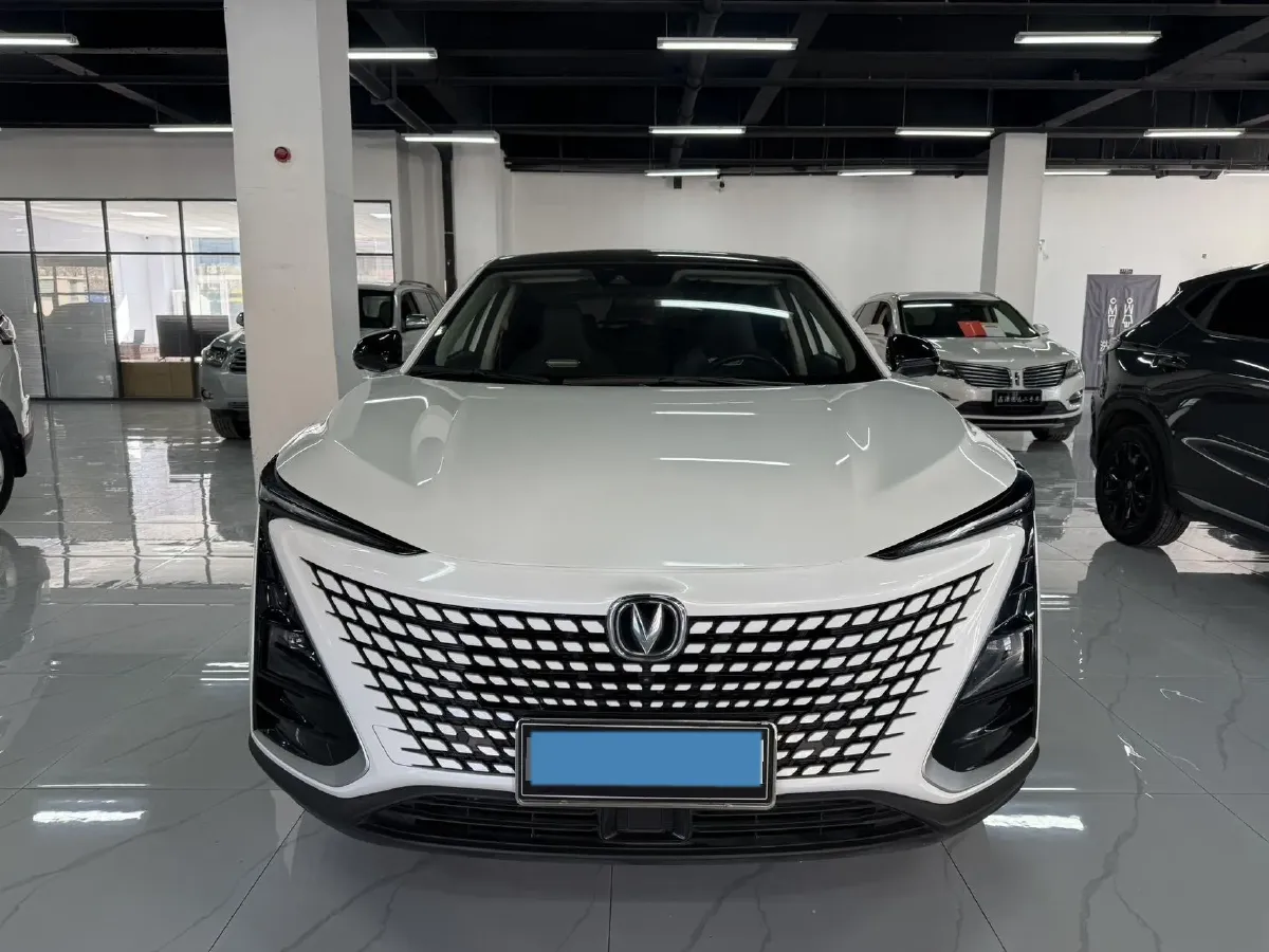 2020 ChangAn UNI-T 1.5T 180HP L4 7DCT,autocango,china used car exporter,china ev exporter,chinese used car exporter,chinese used ev exporter