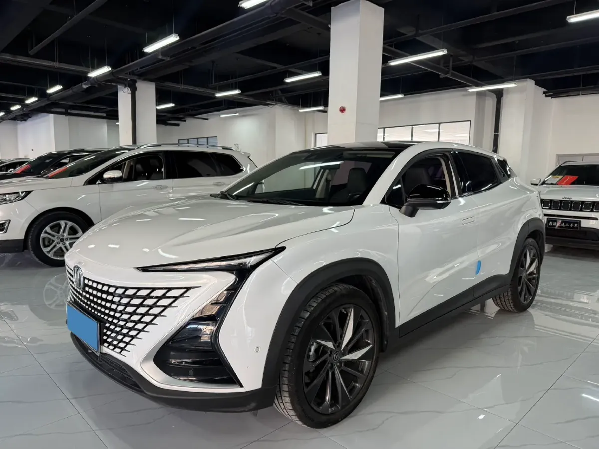 2020 ChangAn UNI-T 1.5T 180HP L4 7DCT,autocango,china used car exporter,china ev exporter,chinese used car exporter,chinese used ev exporter